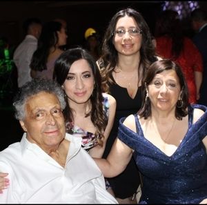 Meet your Posher, Sarina